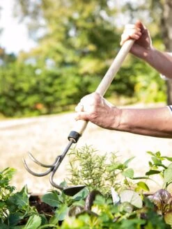 Gardener's Lifetime Raised Bed Cultivator -Garden Pro Shop 8587960 3527 tif