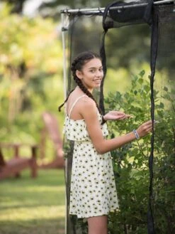 Storm Proof Crop Cage, Large -Garden Pro Shop 8592463 105 tif