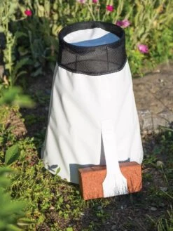 Rosy Cozy® Rose Cone, Large -Garden Pro Shop 8593415 0528 tif