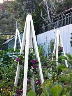 Akoris Garden Tuteur Sr. -Garden Pro Shop 8600517 03V tif