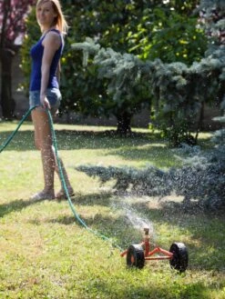 Wheeled Sprinkler Sled -Garden Pro Shop 8610520 02V tif