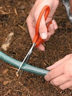 Snip-n-Drip Soaker Hose System -Garden Pro Shop GS40205 02 tif